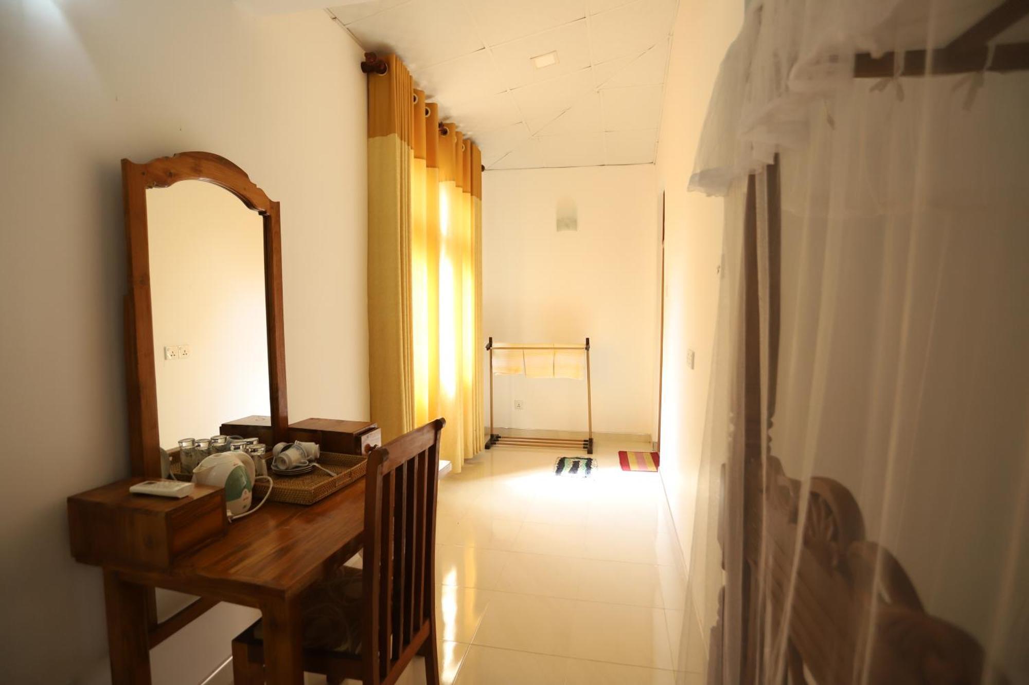 Serene Home Stay Удавалаве Екстериор снимка